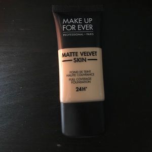 Makeup Forever Makeup - Makeup forever matte velvet skin foundation Makeup Forever Makeup - Makeup forever matte velvet skin foundation